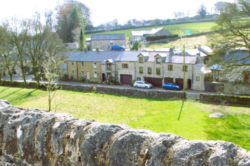 Gorgeous Cozy Cottage With A Heritage Feel, Walks, Pubs & Wood Burner Tideswell Bagian luar foto