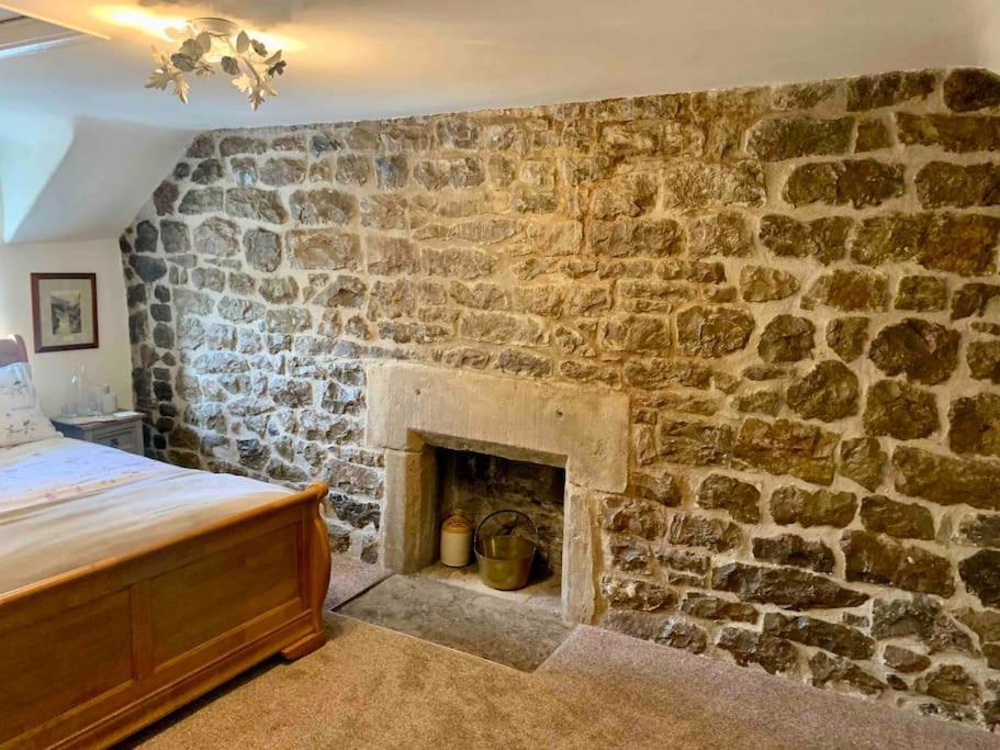 Gorgeous Cozy Cottage With A Heritage Feel, Walks, Pubs & Wood Burner Tideswell Bagian luar foto
