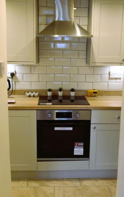 Gorgeous Cozy Cottage With A Heritage Feel, Walks, Pubs & Wood Burner Tideswell Bagian luar foto